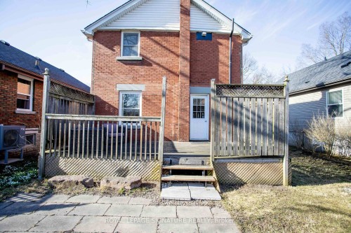 2 Mcdonald Avenue, London North, ON - Outdoor With Exterior