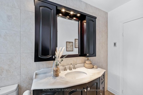 53 Wallingford Road, Toronto, ON - Indoor Photo Showing Bathroom