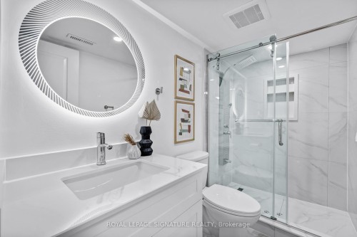 53 Wallingford Road, Toronto, ON - Indoor Photo Showing Bathroom