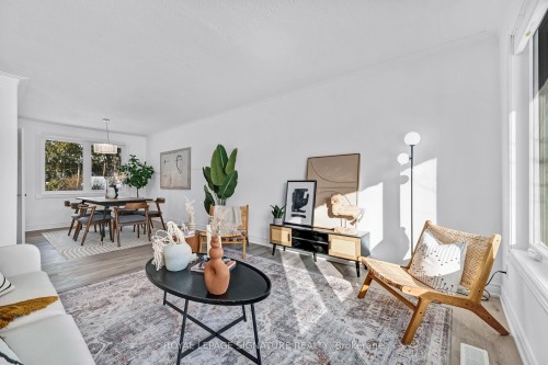 53 Wallingford Road, Toronto, ON - Indoor Photo Showing Living Room