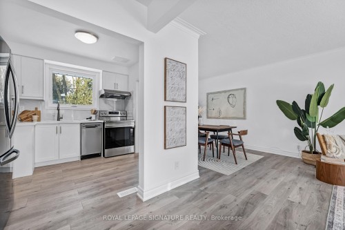 53 Wallingford Road, Toronto, ON - Indoor Photo Showing Kitchen