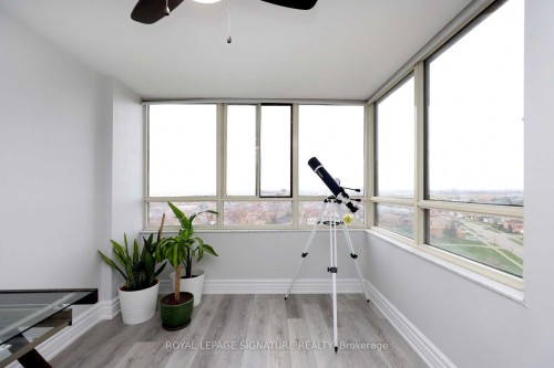 1101-100 County Court Boulevard, Brampton, ON - Indoor Photo Showing Other Room