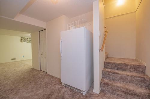 87-3900 27 Avenue, Vernon, BC - Indoor Photo Showing Other Room