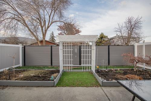 87-3900 27 Avenue, Vernon, BC - Outdoor