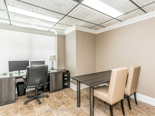 6 & 7-350 Harry Walker Parkway N, Newmarket, ON 