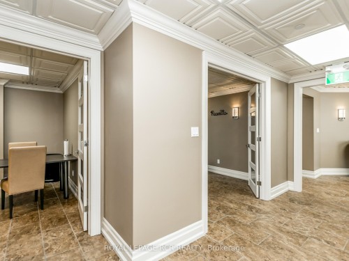 6 & 7-350 Harry Walker Parkway N, Newmarket, ON 