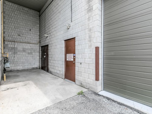 6 & 7-350 Harry Walker Parkway N, Newmarket, ON 