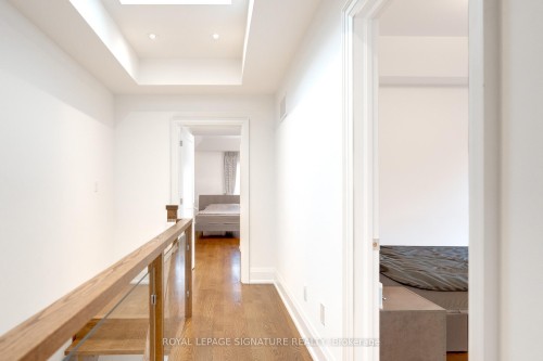 119B Hillside Avenue, Toronto, ON - Indoor Photo Showing Other Room