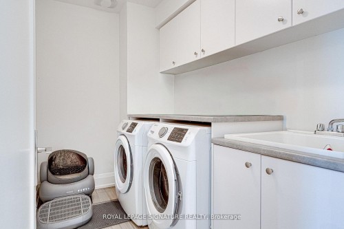 119B Hillside Avenue, Toronto, ON - Indoor Photo Showing Laundry Room