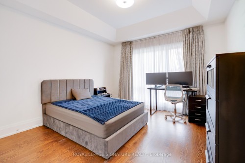 119B Hillside Avenue, Toronto, ON - Indoor Photo Showing Bedroom