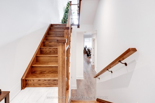 119B Hillside Avenue, Toronto, ON - Indoor Photo Showing Other Room