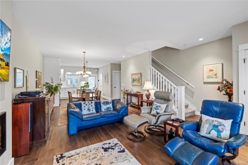 7-237 Second Ave West, Qualicum Beach, BC 