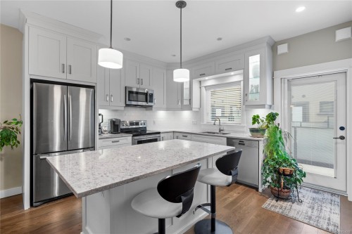 7-237 Second Ave West, Qualicum Beach, BC 