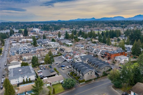 7-237 Second Ave West, Qualicum Beach, BC 