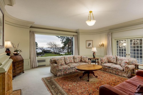 3175 Beach Dr, Oak Bay, BC 