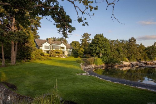 3175 Beach Dr, Oak Bay, BC 