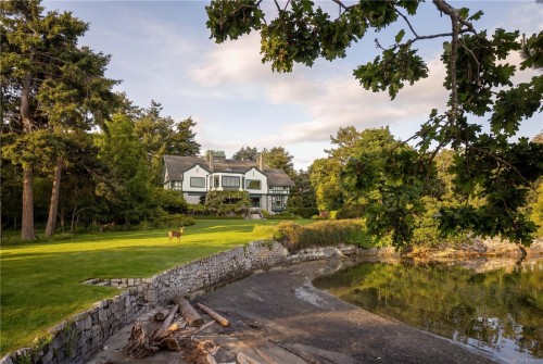 3175 Beach Dr, Oak Bay, BC 