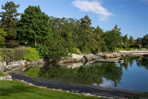 3175 Beach Dr, Oak Bay, BC 