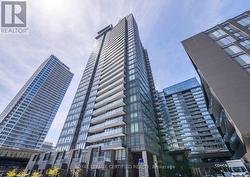 701 - 70 QUEENS WHARF ROAD  Toronto, ON M5V 0J2