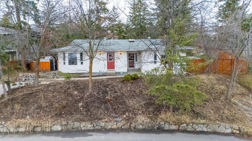 5271 Chute Lake Road  Kelowna, BC V1W 4K8