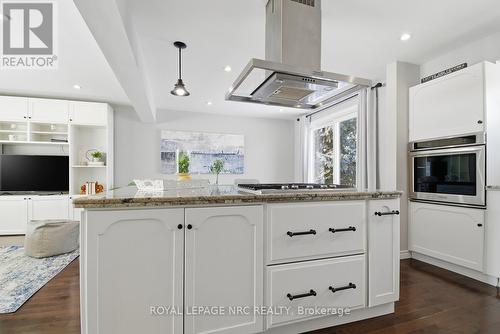 29 Beachview Drive, St. Catharines (Lakeshore), ON - Indoor Photo Showing Kitchen
