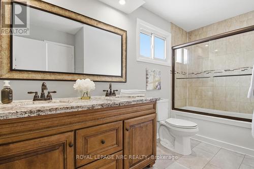 29 Beachview Drive, St. Catharines (Lakeshore), ON - Indoor Photo Showing Bathroom