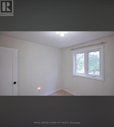 32 Payton Court, Brampton, ON - Indoor Photo Showing Other Room