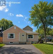 41 JAMES STREET Bradford West Gwillimbury, ON L3Z 2B2