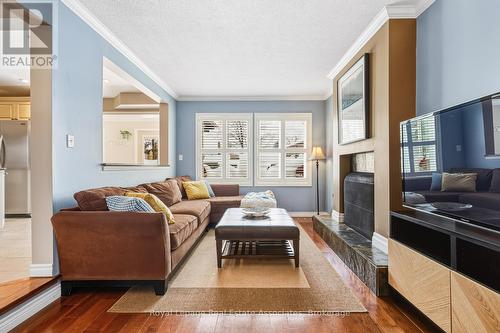 4384 Treetop Court, Mississauga, ON - Indoor Photo Showing Living Room With Fireplace