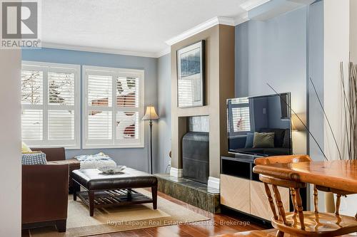 4384 Treetop Court, Mississauga, ON - Indoor