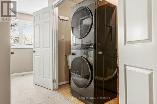 4384 Treetop Court, Mississauga, ON - Indoor Photo Showing Laundry Room
