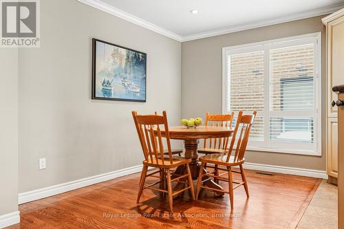 4384 Treetop Court, Mississauga, ON - Indoor Photo Showing Dining Room