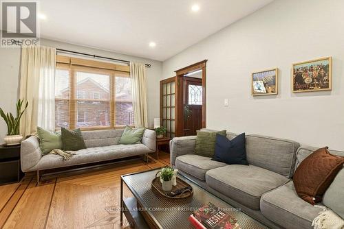 22 Mill Street, Hamilton, ON - Indoor Photo Showing Living Room