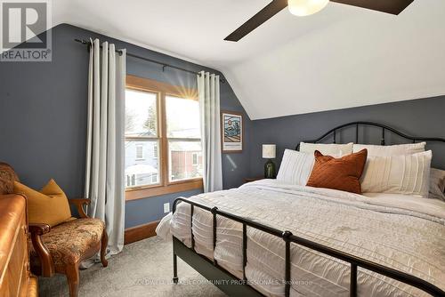 22 Mill Street, Hamilton, ON - Indoor Photo Showing Bedroom