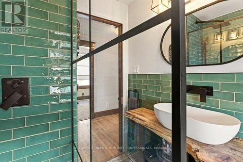 22 Mill Street, Hamilton, ON - Indoor Photo Showing Other Room