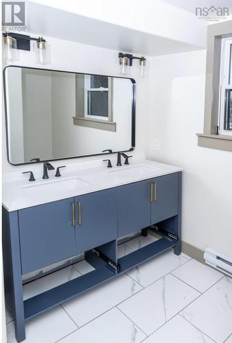 Bathroom - 49 Ocean Avenue, Dominion, NS - 