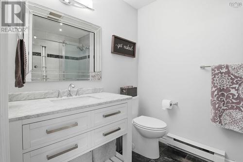 3 Lowe Court, Bedford, NS - Indoor Photo Showing Bathroom