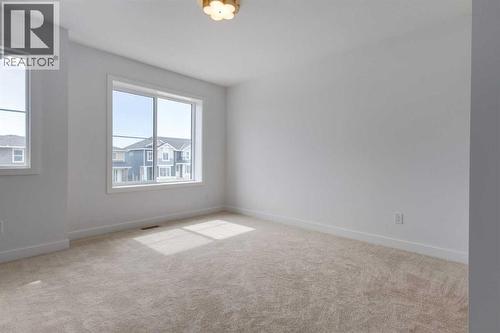 281 Cobblestone Gate, Airdrie, AB - Indoor Photo Showing Other Room