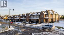 821 PARIS Boulevard  Waterloo, ON N2T 0B2