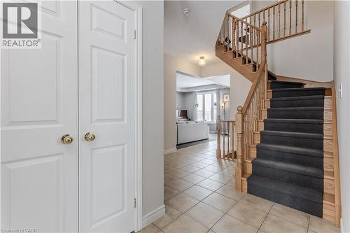 2055 Mountain Grove Avenue, Burlington, ON - Indoor Photo Showing Other Room