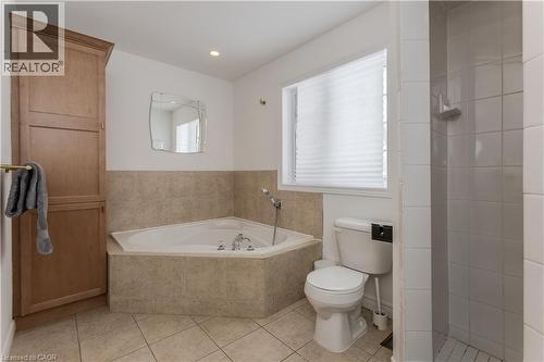 2055 Mountain Grove Avenue, Burlington, ON - Indoor Photo Showing Bathroom