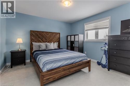 2055 Mountain Grove Avenue, Burlington, ON - Indoor Photo Showing Bedroom