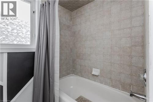 2055 Mountain Grove Avenue, Burlington, ON - Indoor Photo Showing Bathroom