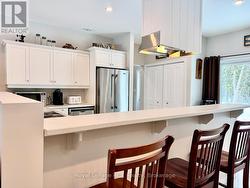 Breakfast and entertainment bar. - 