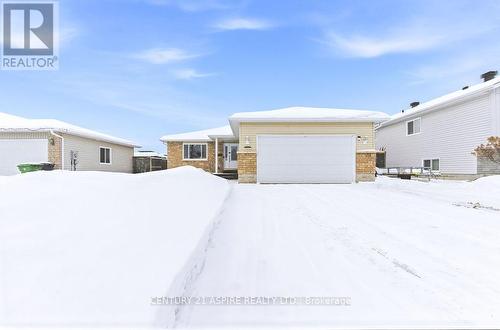2036 SANDSTONE CRESCENT  Petawawa, ON K8H 0A6