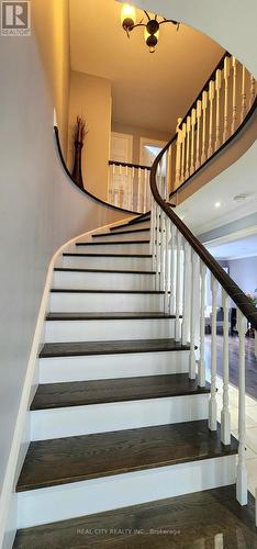 229 Kingsbridge Garden Circle, Mississauga, ON - Indoor Photo Showing Other Room