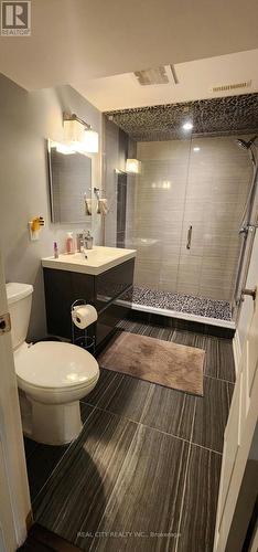 229 Kingsbridge Garden Circle, Mississauga, ON - Indoor Photo Showing Bathroom