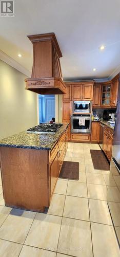 229 Kingsbridge Garden Circle, Mississauga, ON - Indoor Photo Showing Kitchen