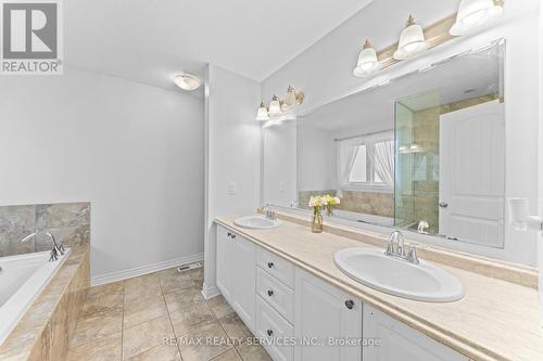 906 Audrey Place, Kitchener, ON - Indoor Photo Showing Bathroom