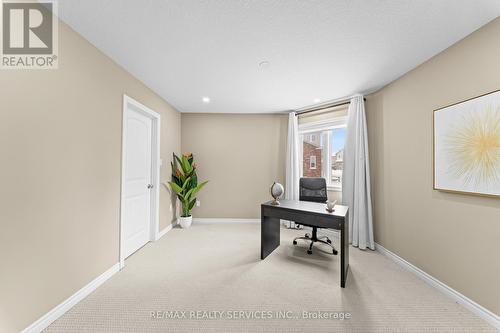 906 Audrey Place, Kitchener, ON - Indoor